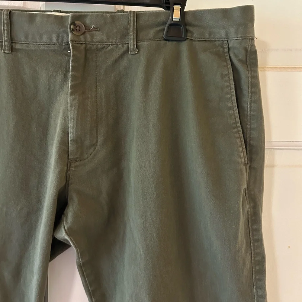 J. Crew Green Chinos Slim Fit Cotton Blend- 34/30 slim